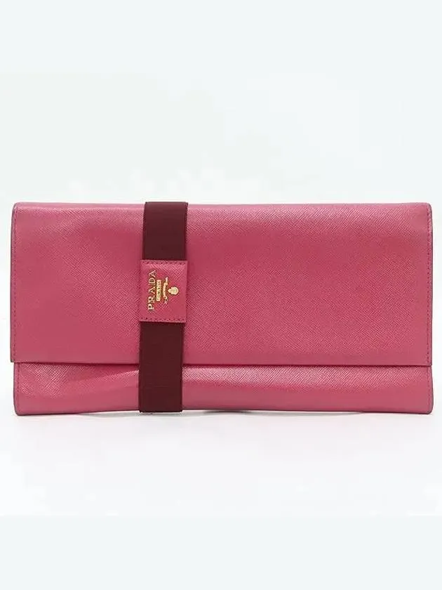 1M1301 Clutch Bag