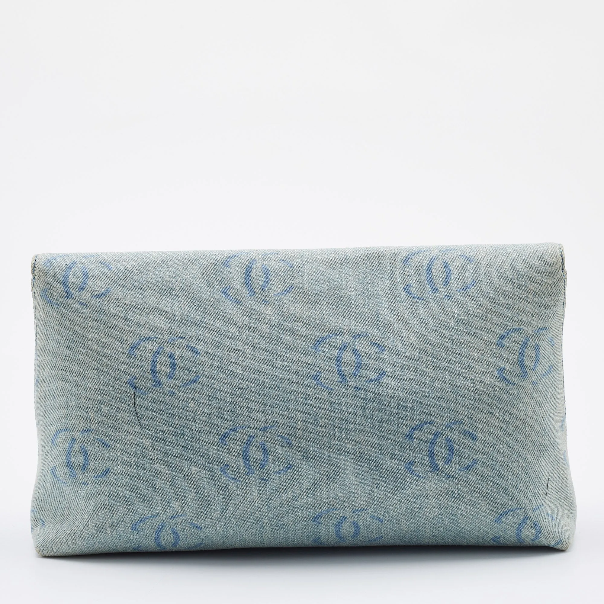 CHANEL Blue CC Signature Denim Vintage Clutch