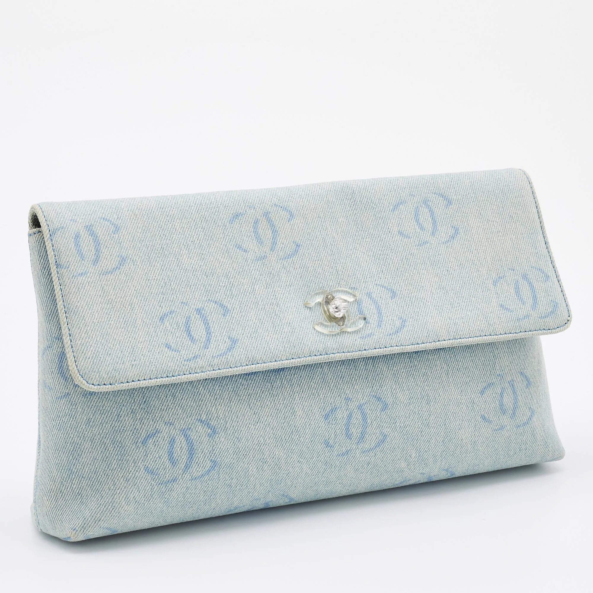 CHANEL Blue CC Signature Denim Vintage Clutch