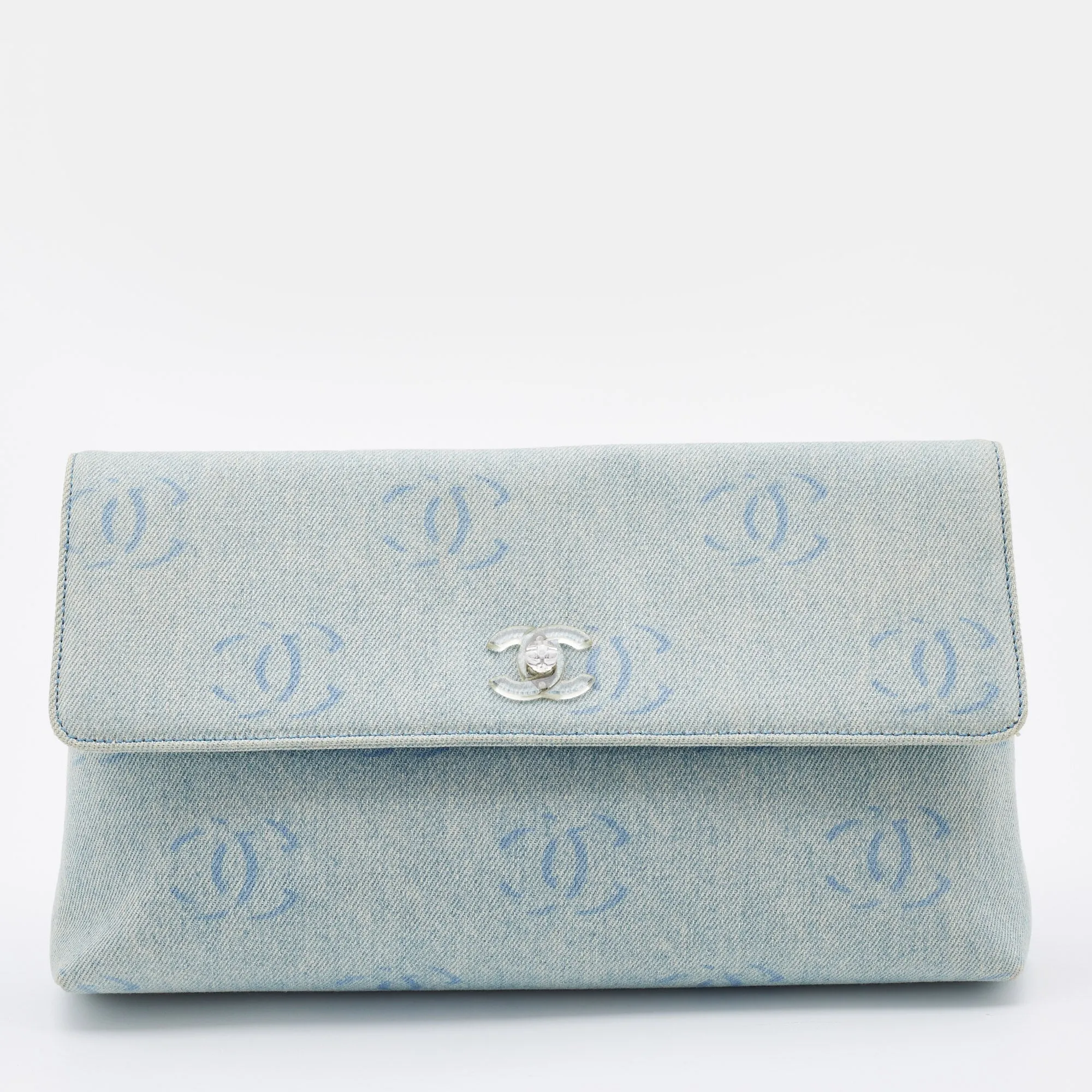 CHANEL Blue CC Signature Denim Vintage Clutch