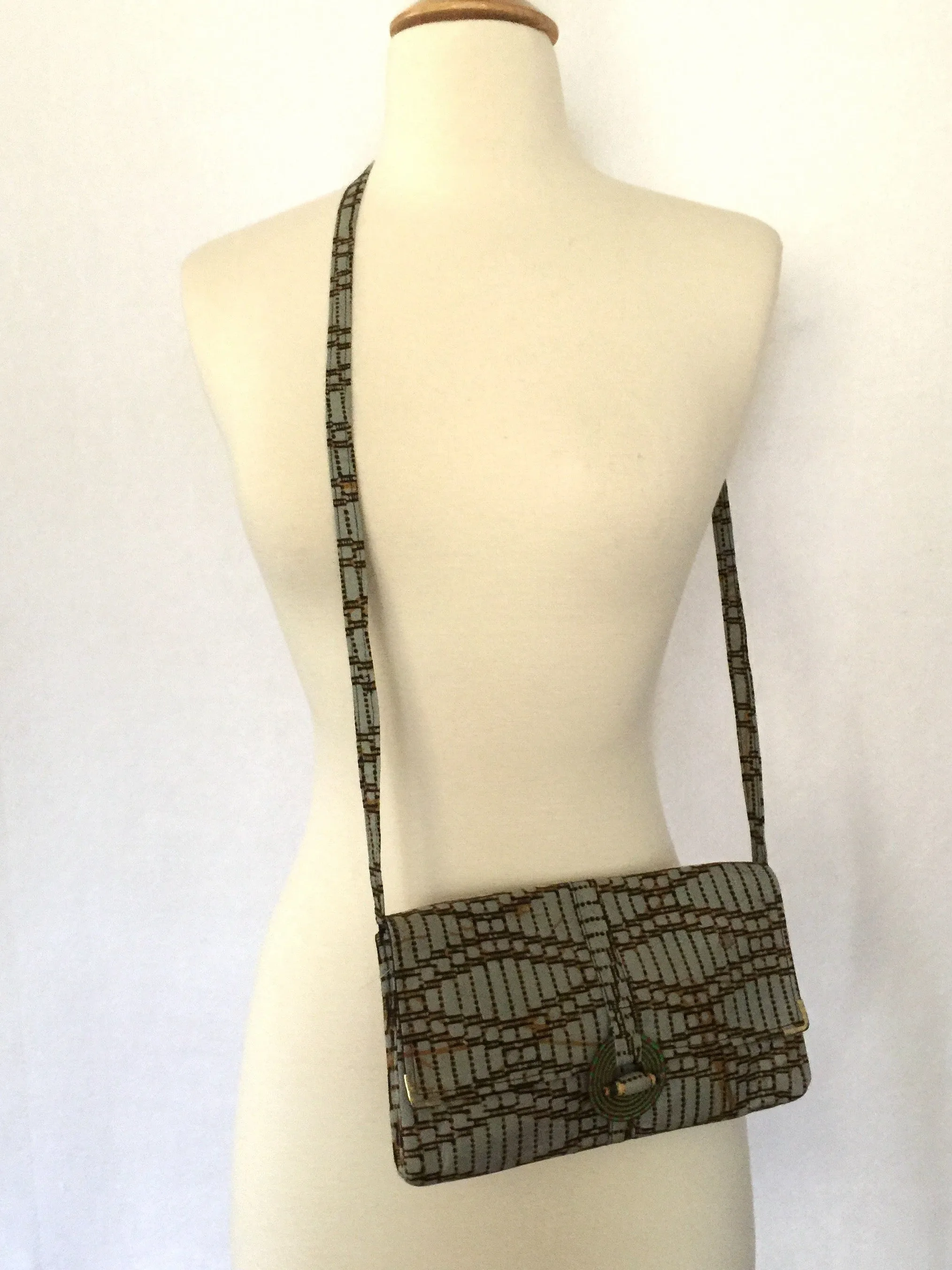 Rwandan Batik Clutch Bag w/Shoulder Strap - Mint Abstract