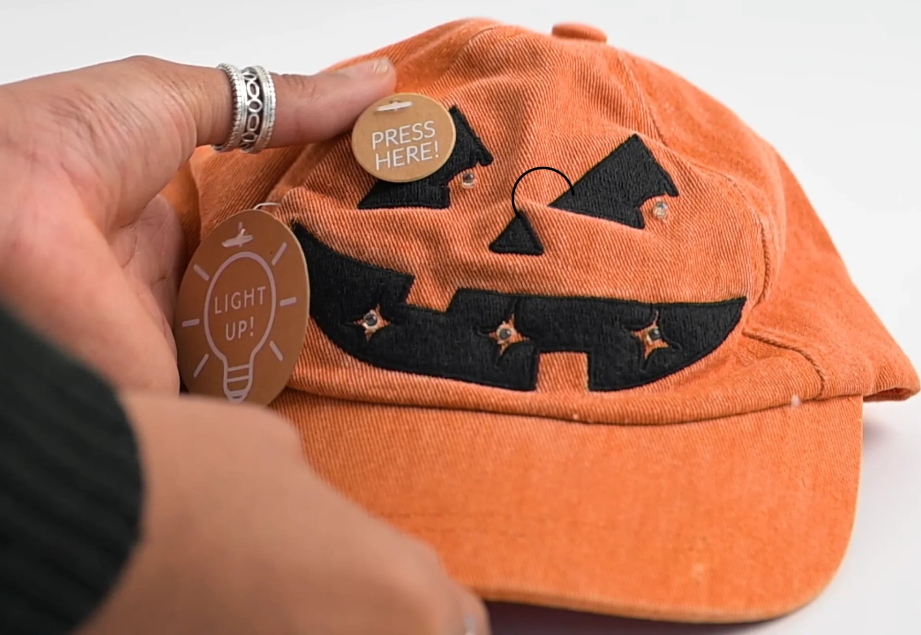 TODDLER HALLOWEEN LIGHT UP HAT BY MUD PIE